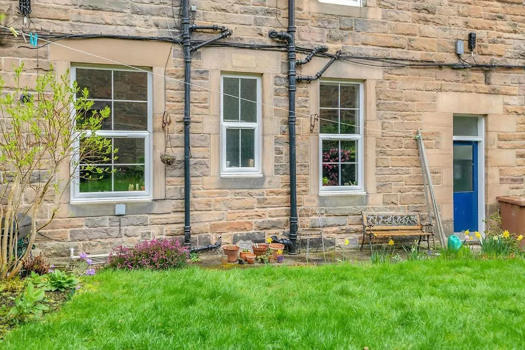 Homely Apartment In Trendy Stockbridge Edinburgh 0*,  United Kingdom