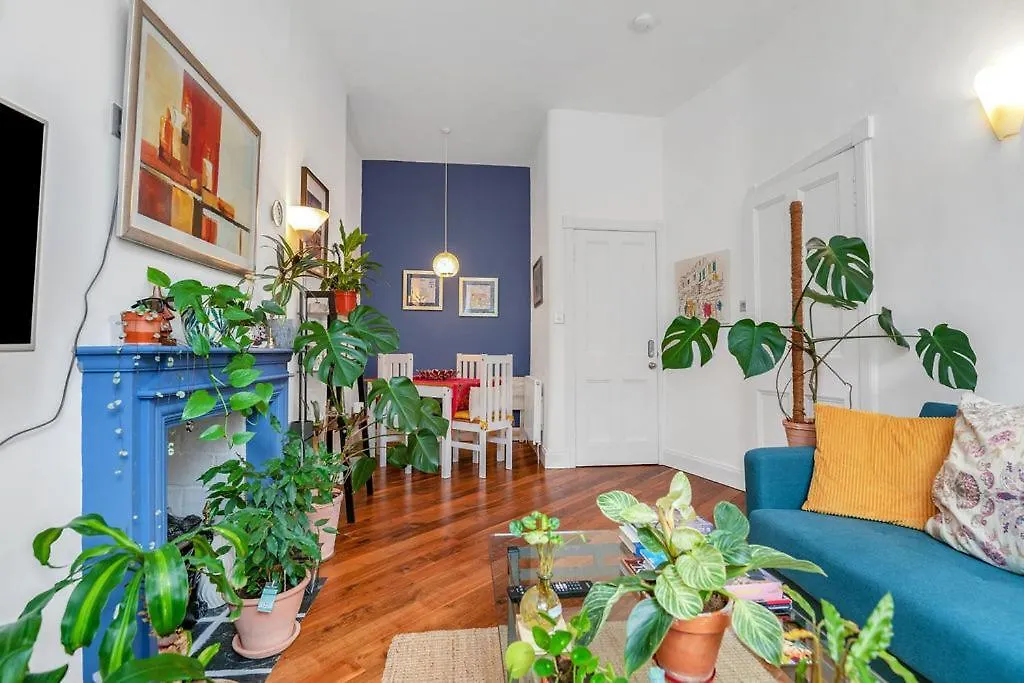 Homely Apartment In Trendy Stockbridge Edinburgh
